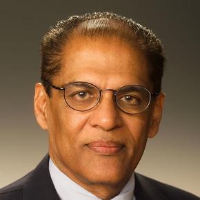 Consultant Thomas Alexander